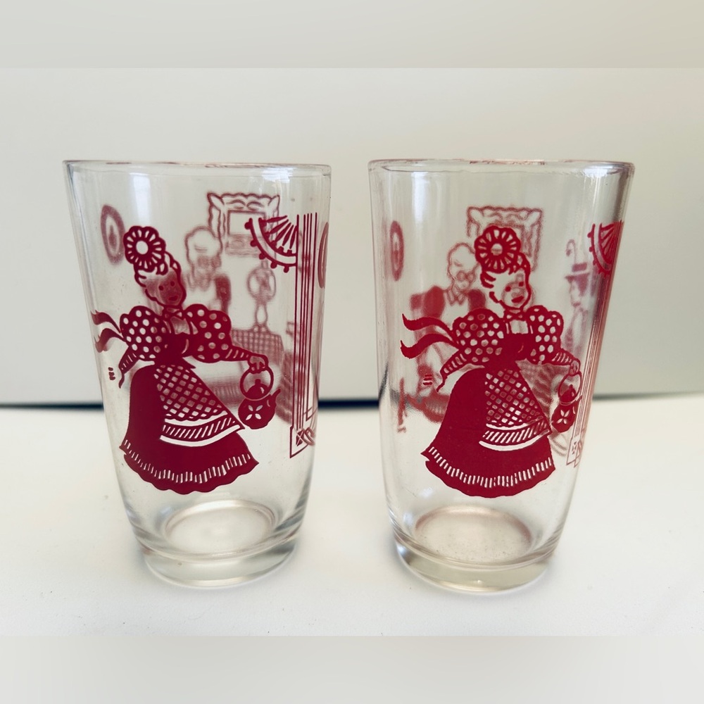 Juice glasses, Swanky Swig, clear glass with red details. Excellent condition. - Picture 2 of 3